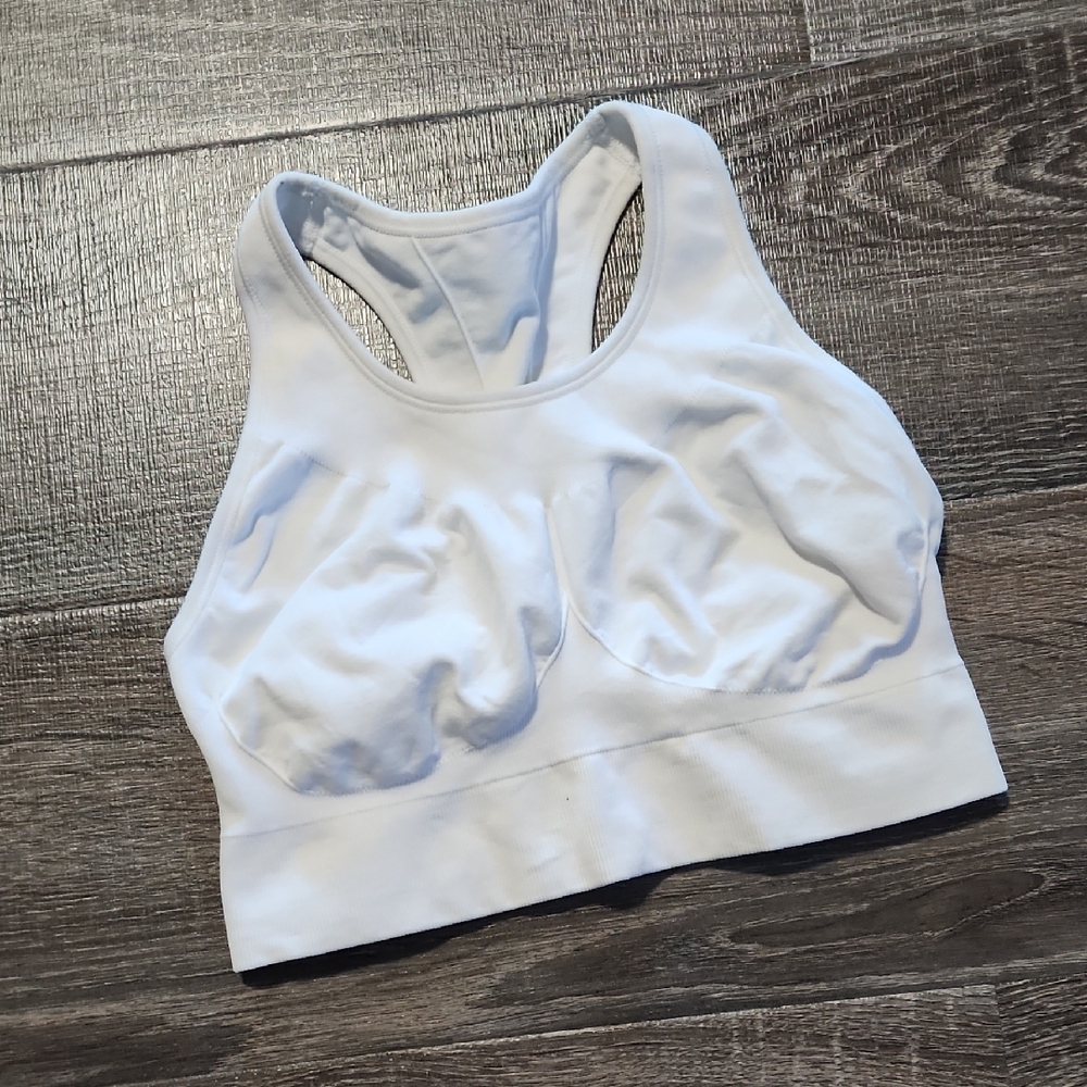 🎉 Sweaty Betty "Stamina" Seamless Sports Bra 🎉